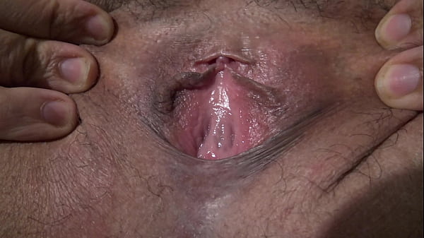 Amateur arab stepmom lets horny stepson look inside her mature pussy